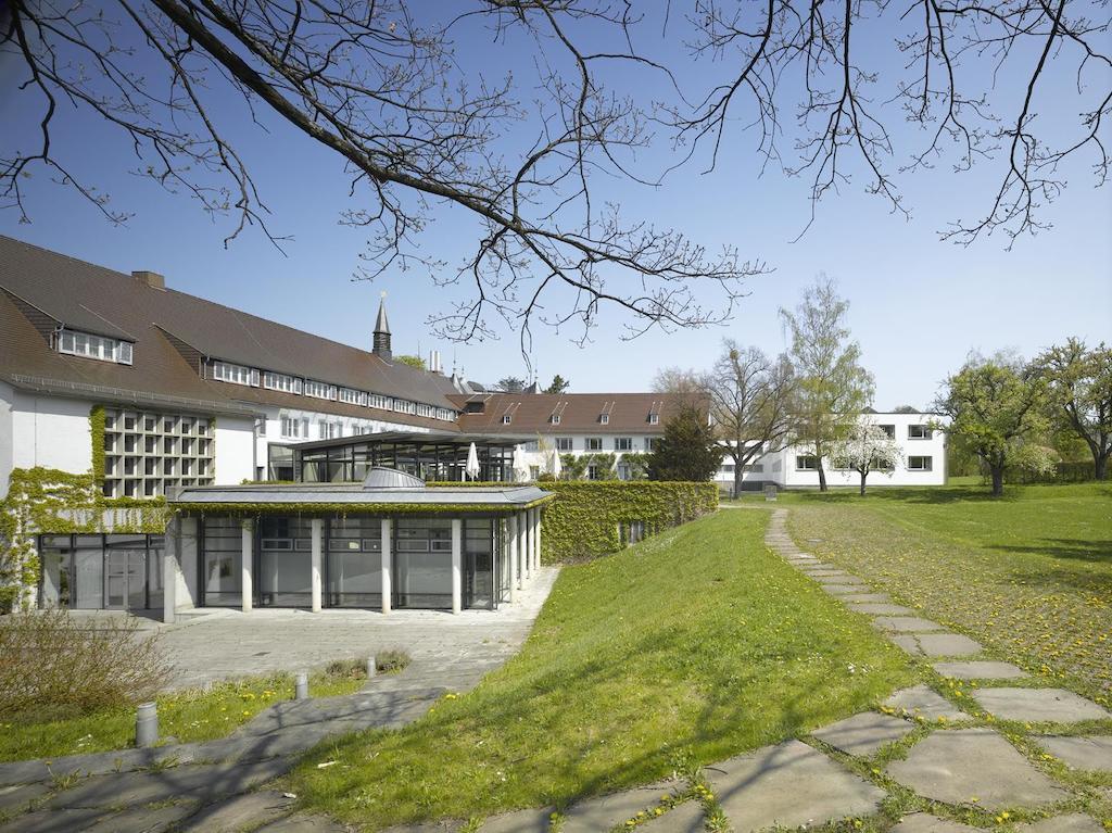 Tagungszentrum Evangelische Akademie Bad Boll Ngoại thất bức ảnh